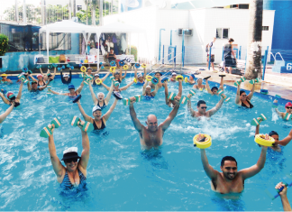Hidroginástica é no BNB Clube