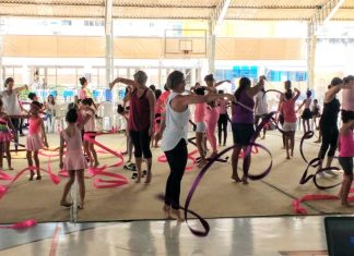 Mães e filhas na Ginástica Rítmica do BNB Clube