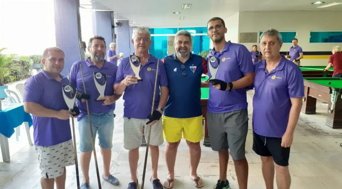 Sócios e convidados do BNB Clube promovem um torneio de sinuca