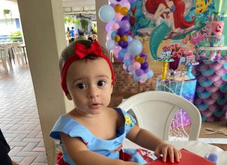 Feliz aniversário, pequena Lis!