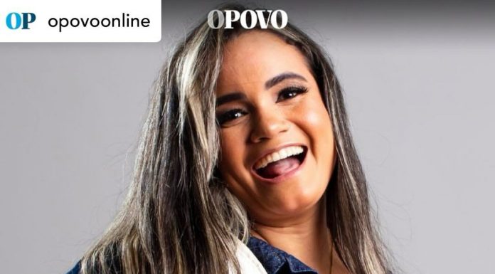 Karollzinha Sanfoneira é eleita a Melhor Instrumentista do Brasil.